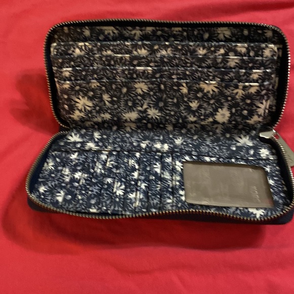 Michael Kors wallet - Picture 2 of 5